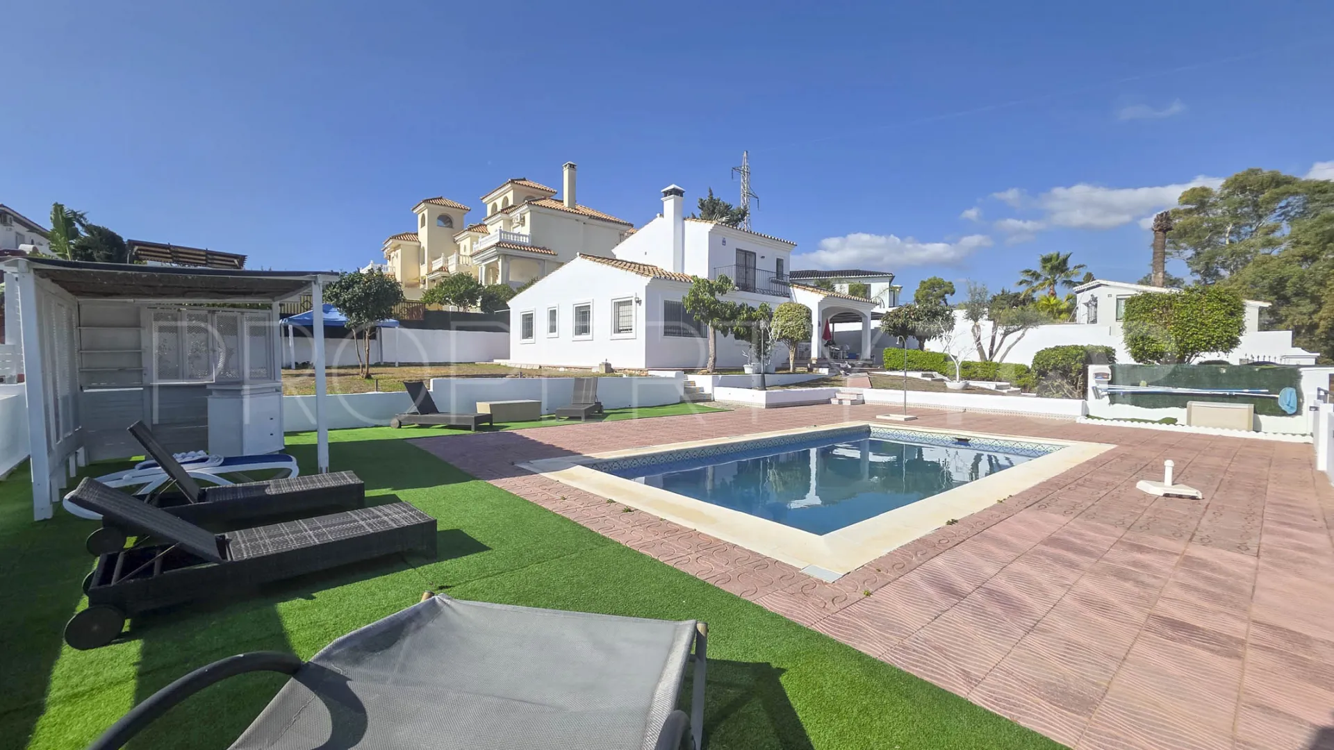 House for sale in Estepona with 3 bedrooms