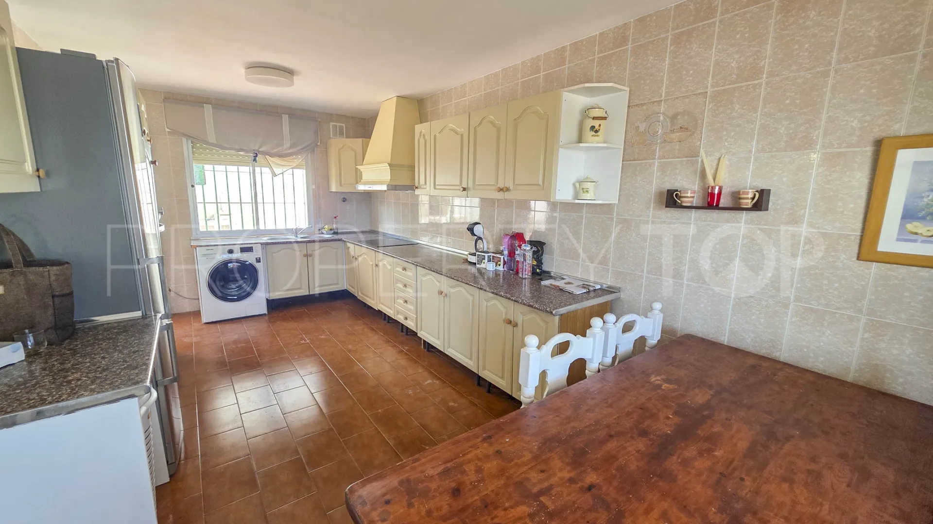 House for sale in Estepona with 3 bedrooms