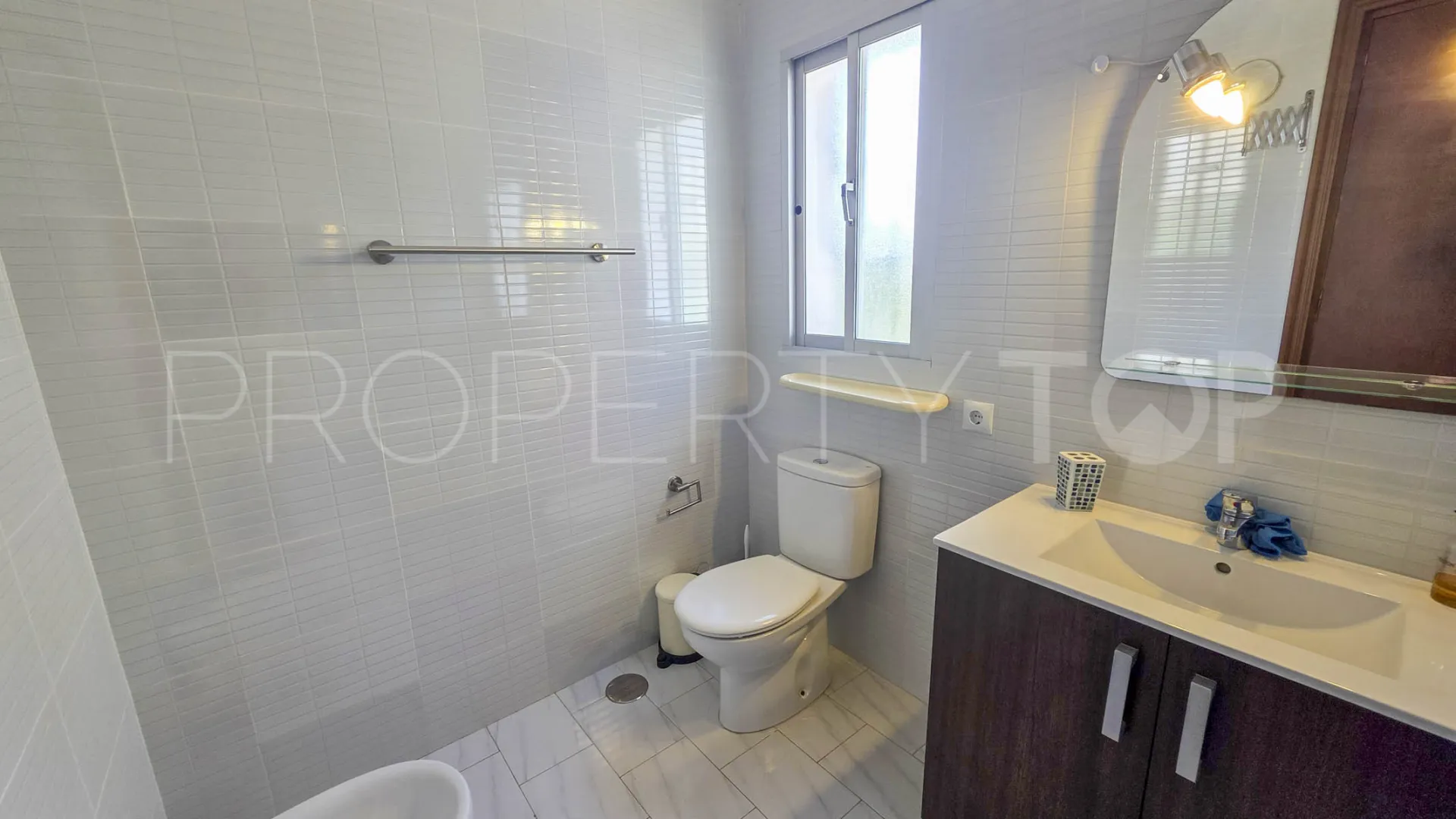 House for sale in Estepona with 3 bedrooms