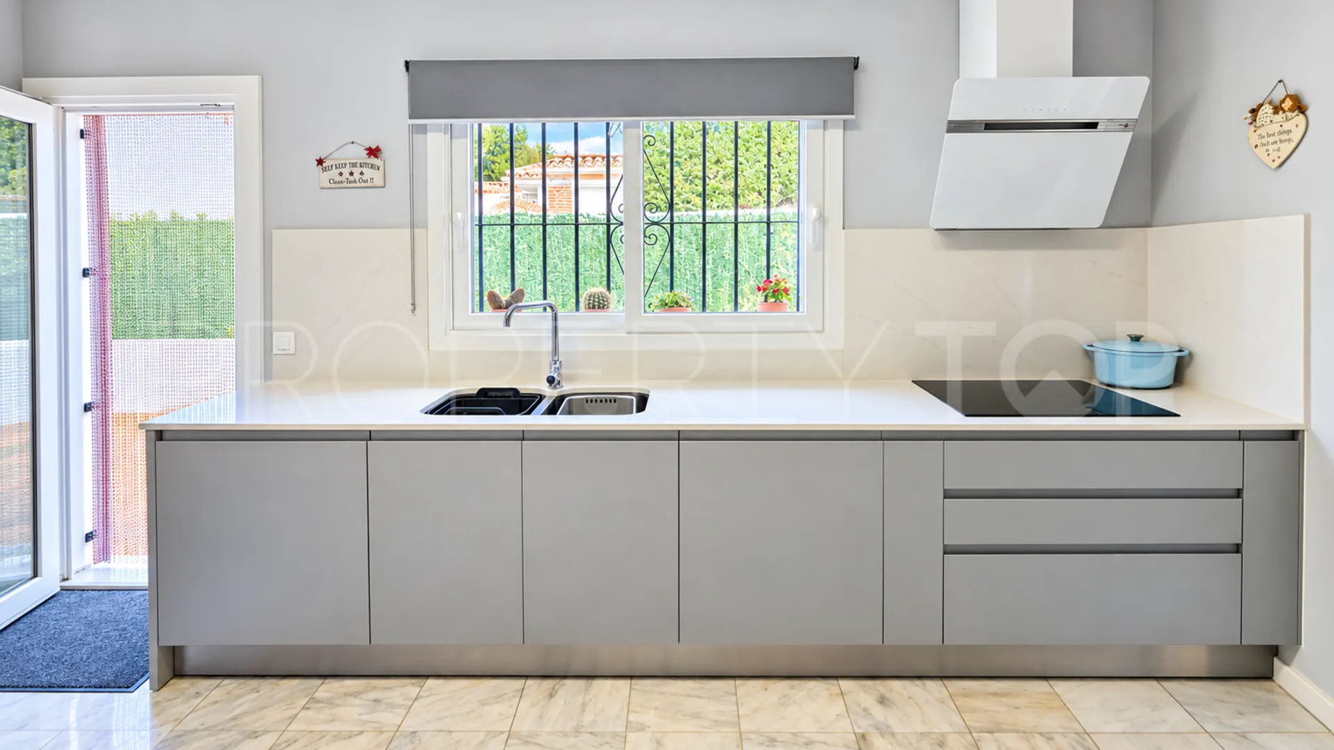 Buy La Duquesa 4 bedrooms house