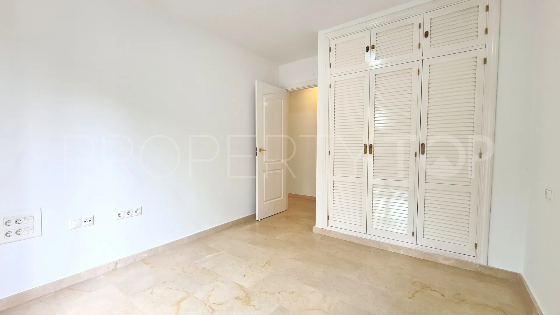 Pareado a la venta en Manilva