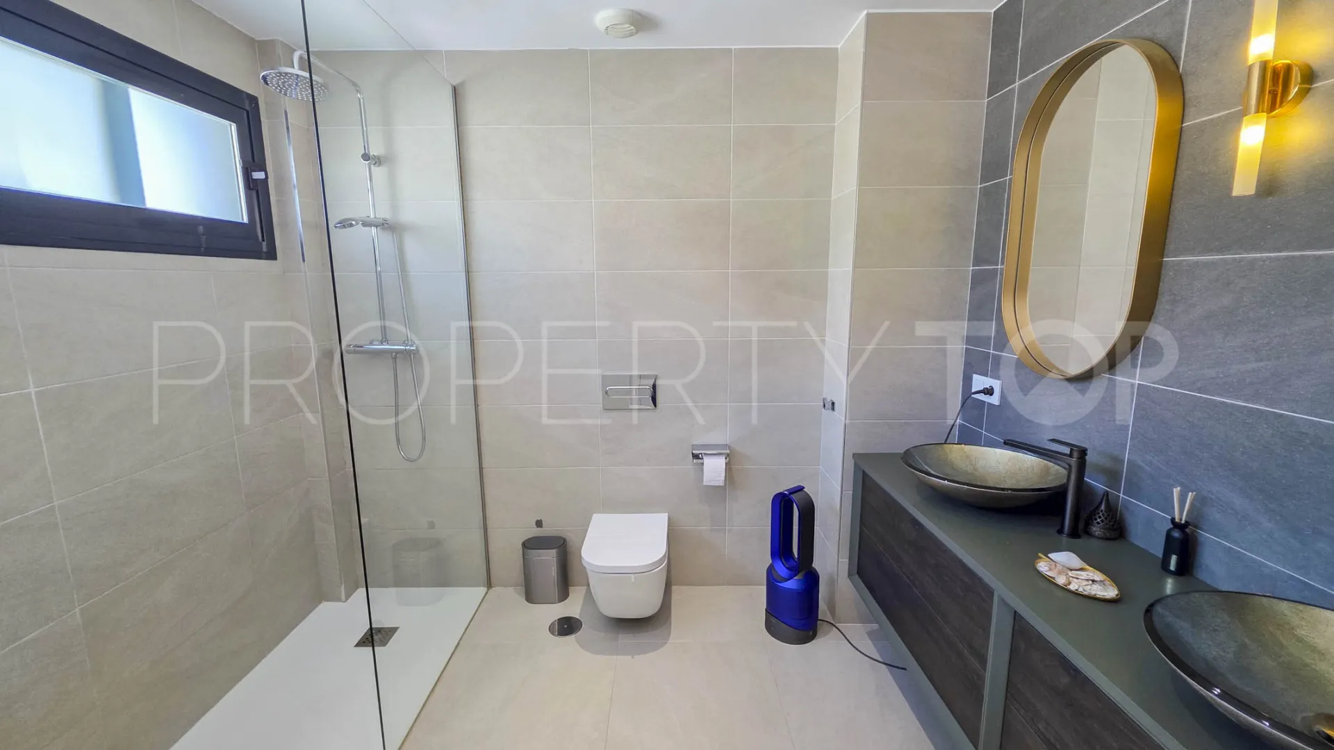 For sale house with 3 bedrooms in La Duquesa