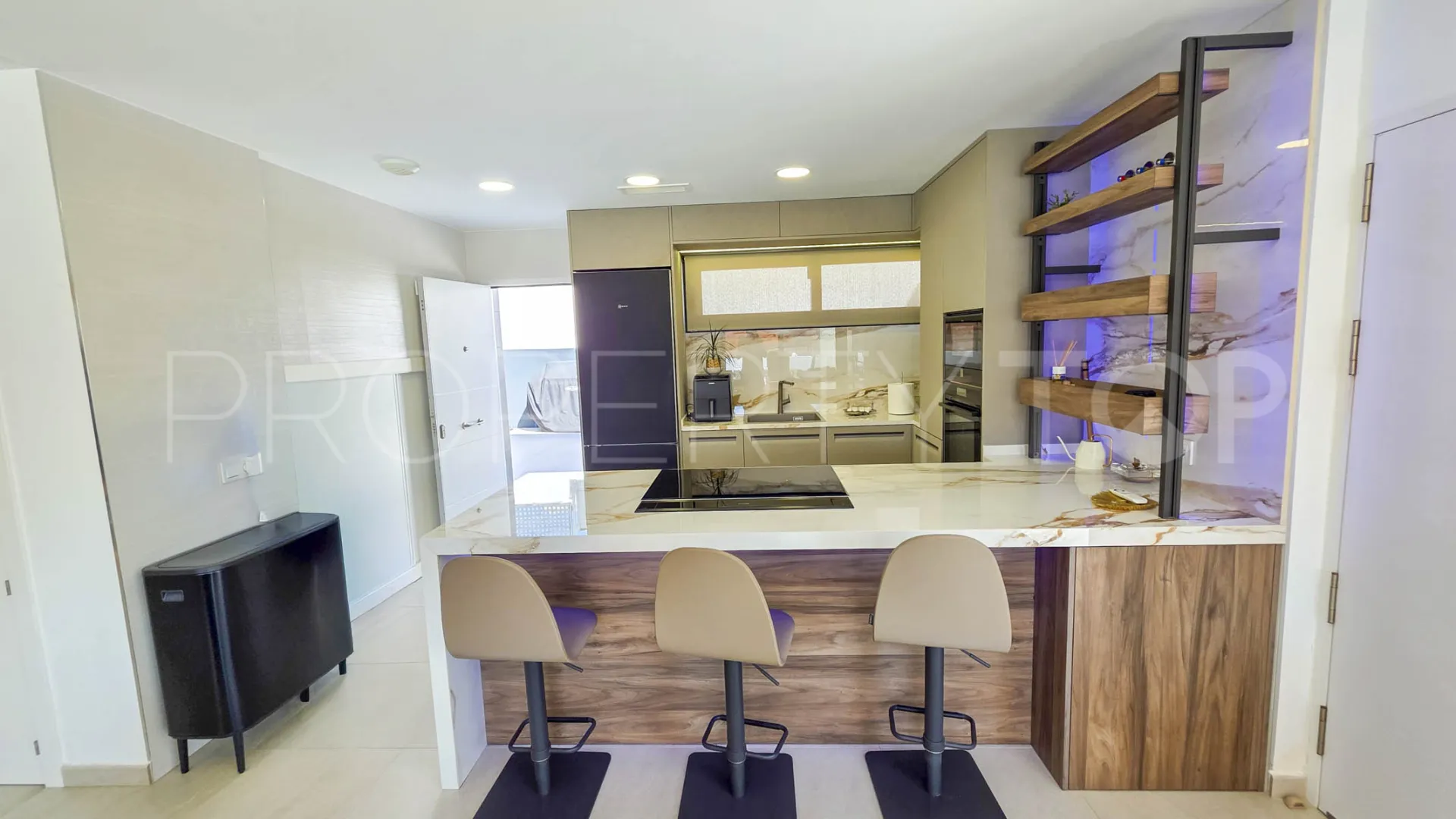For sale house with 3 bedrooms in La Duquesa