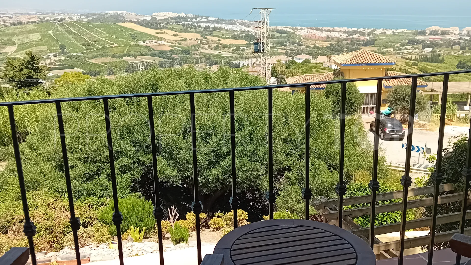 For sale Manilva semi detached house with 3 bedrooms