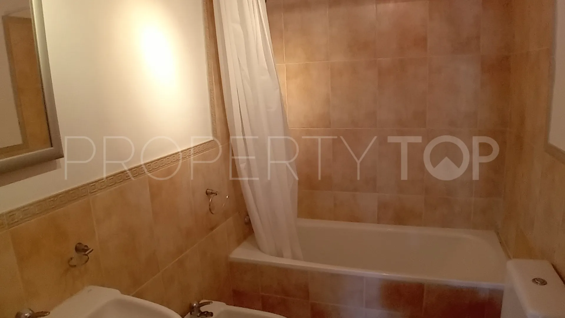 For sale Manilva semi detached house with 3 bedrooms