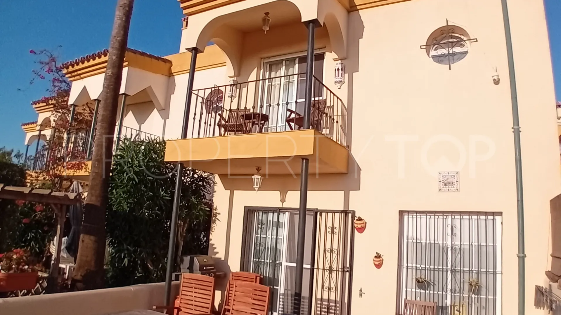 For sale Manilva semi detached house with 3 bedrooms