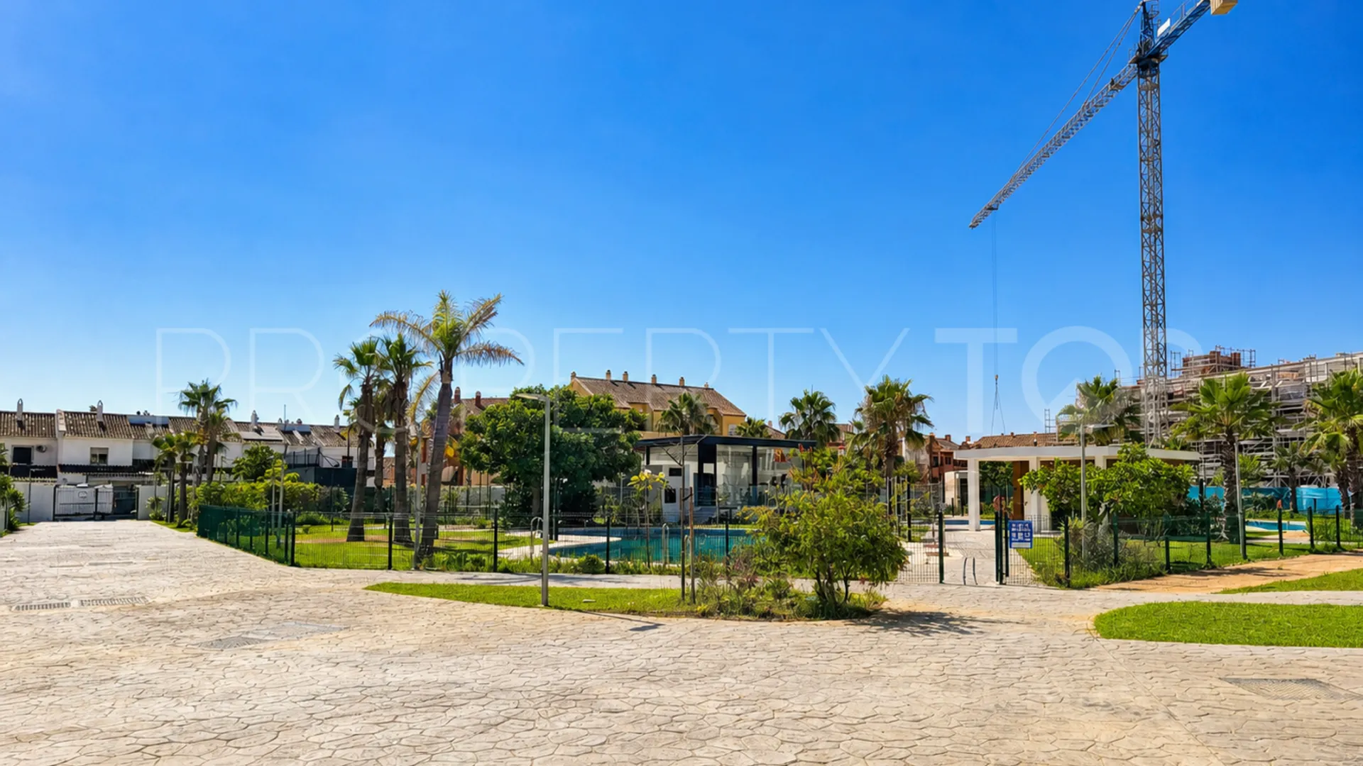 2 bedrooms apartment in La Duquesa for sale