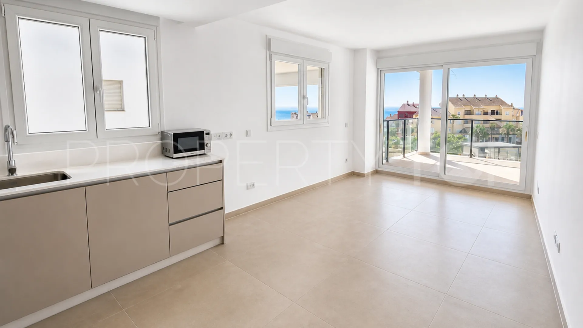2 bedrooms apartment in La Duquesa for sale
