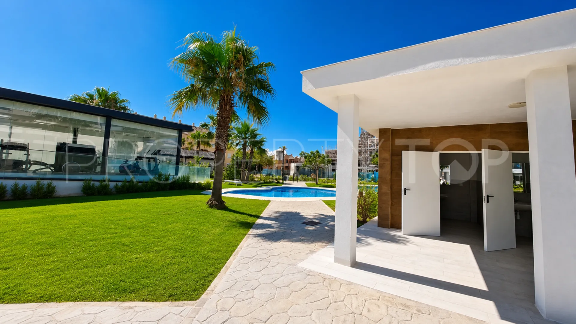 2 bedrooms apartment in La Duquesa for sale