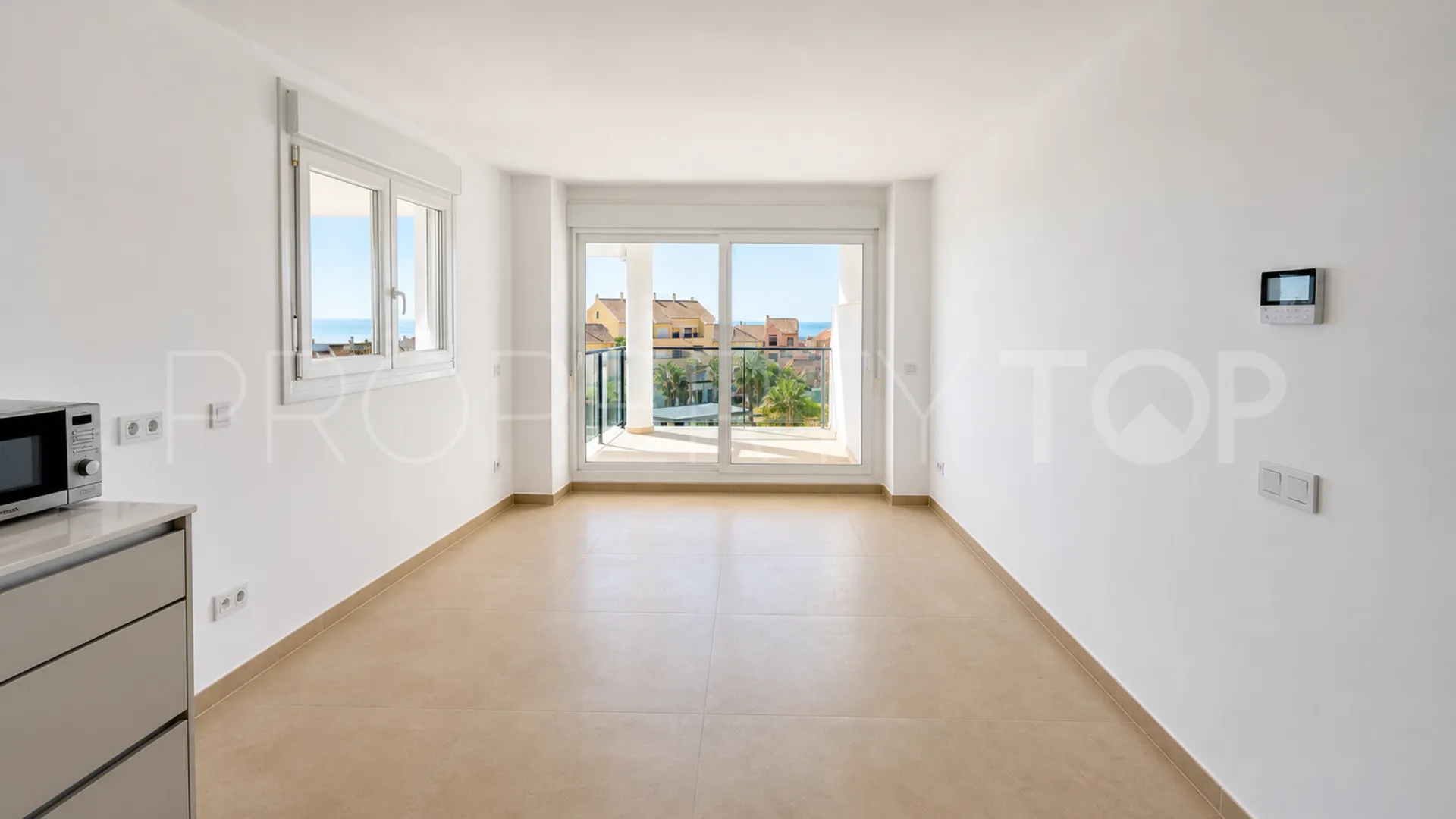 2 bedrooms apartment in La Duquesa for sale