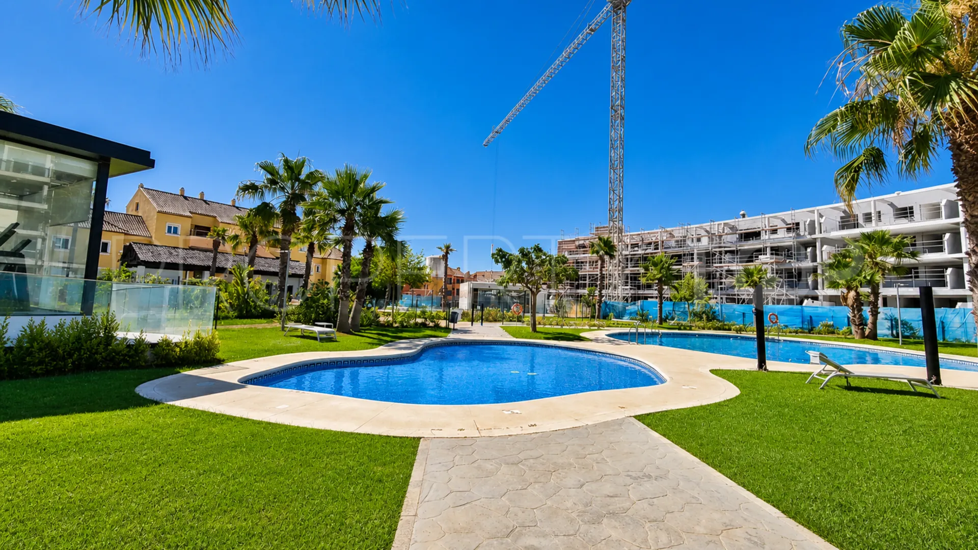 2 bedrooms apartment in La Duquesa for sale