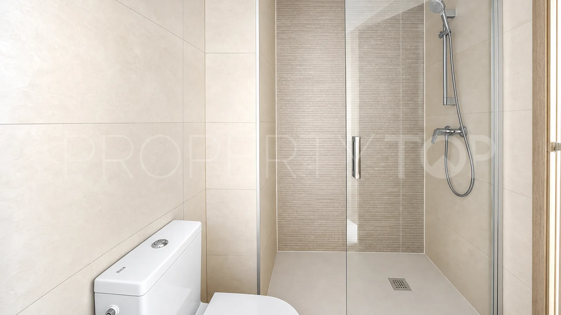 2 bedrooms apartment in La Duquesa for sale