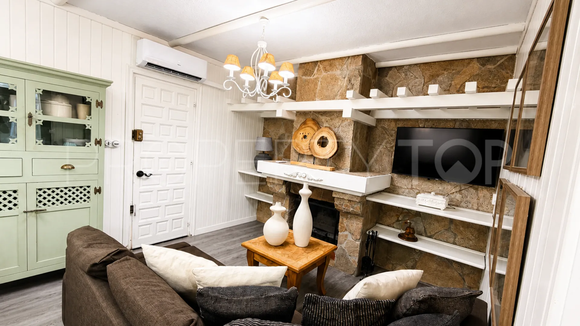 For sale 2 bedrooms apartment in La Duquesa