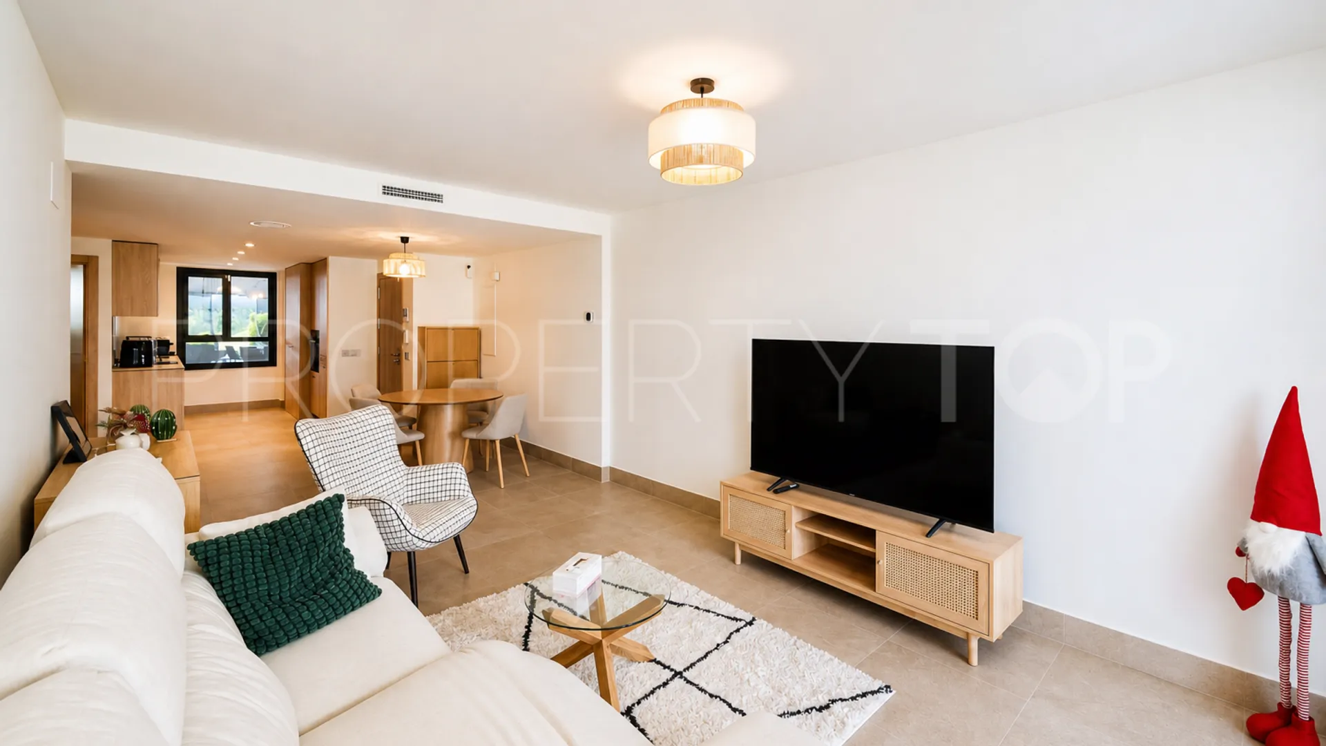 For sale ground floor apartment with 2 bedrooms in Casares Playa
