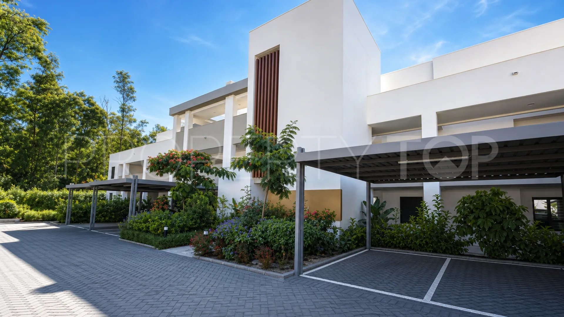 For sale ground floor apartment with 2 bedrooms in Casares Playa