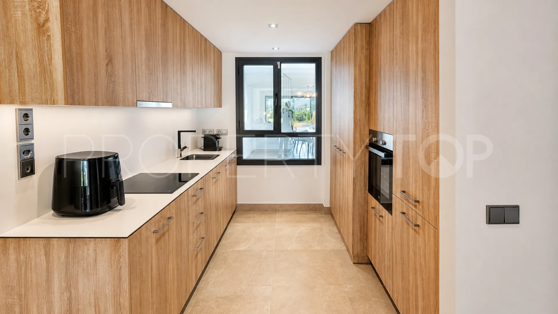 For sale ground floor apartment with 2 bedrooms in Casares Playa