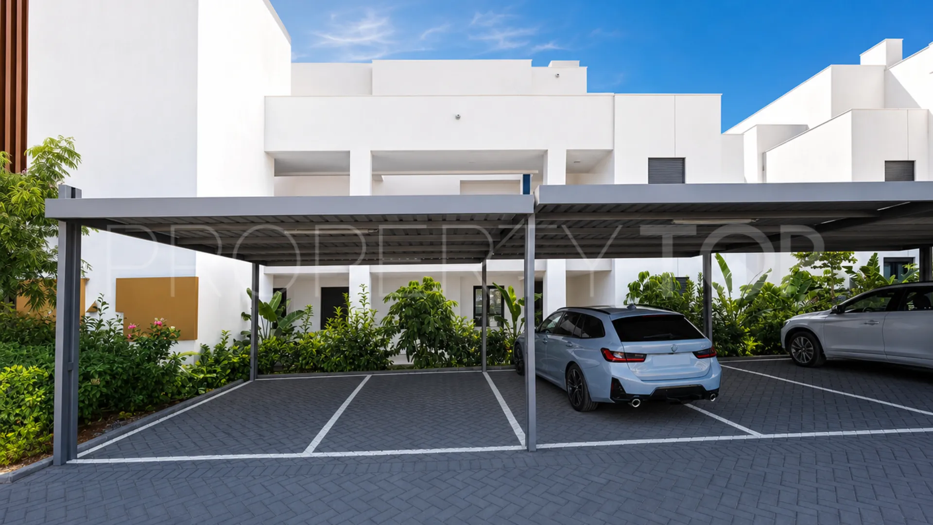 For sale ground floor apartment with 2 bedrooms in Casares Playa
