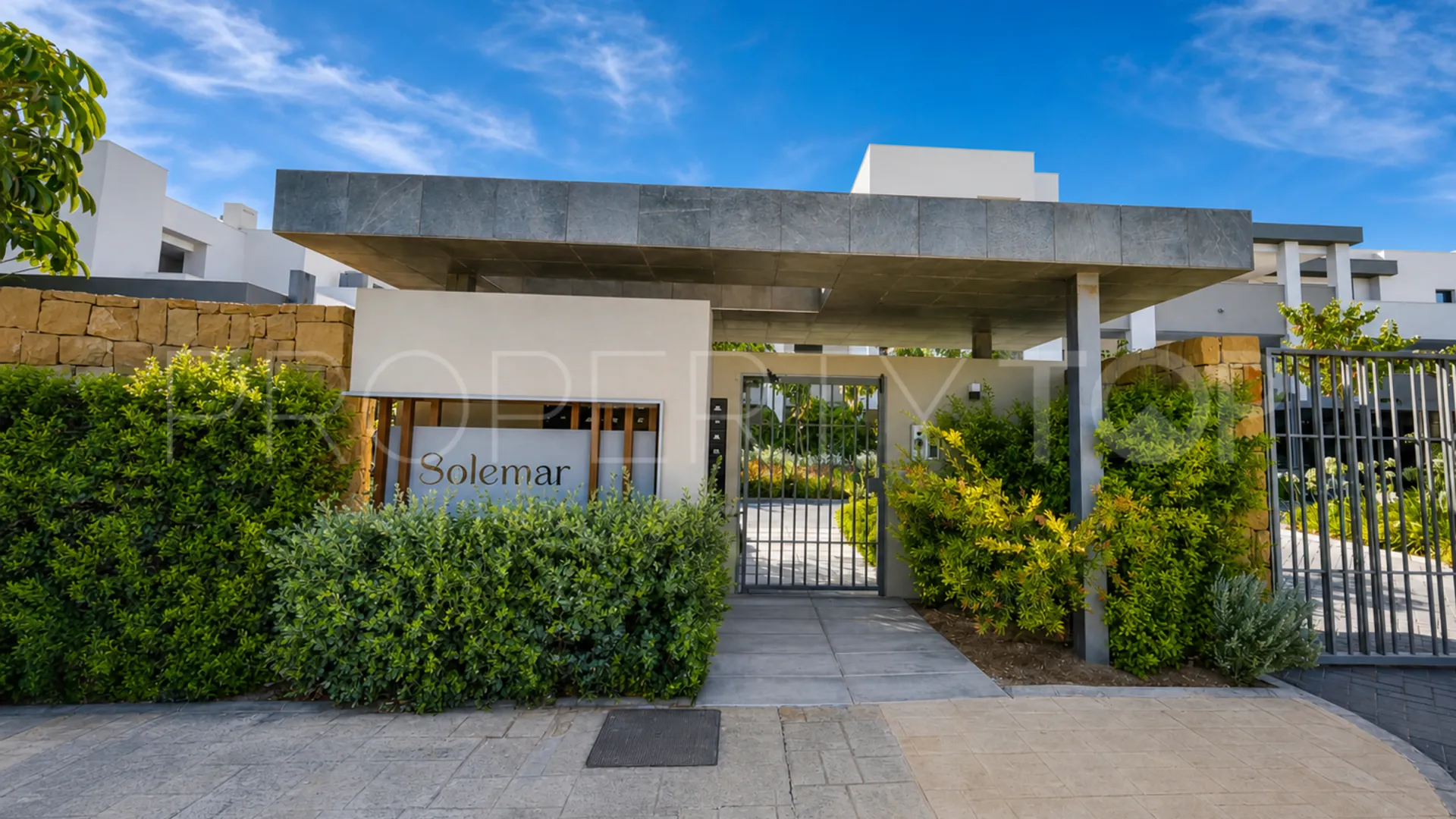 For sale ground floor apartment with 2 bedrooms in Casares Playa