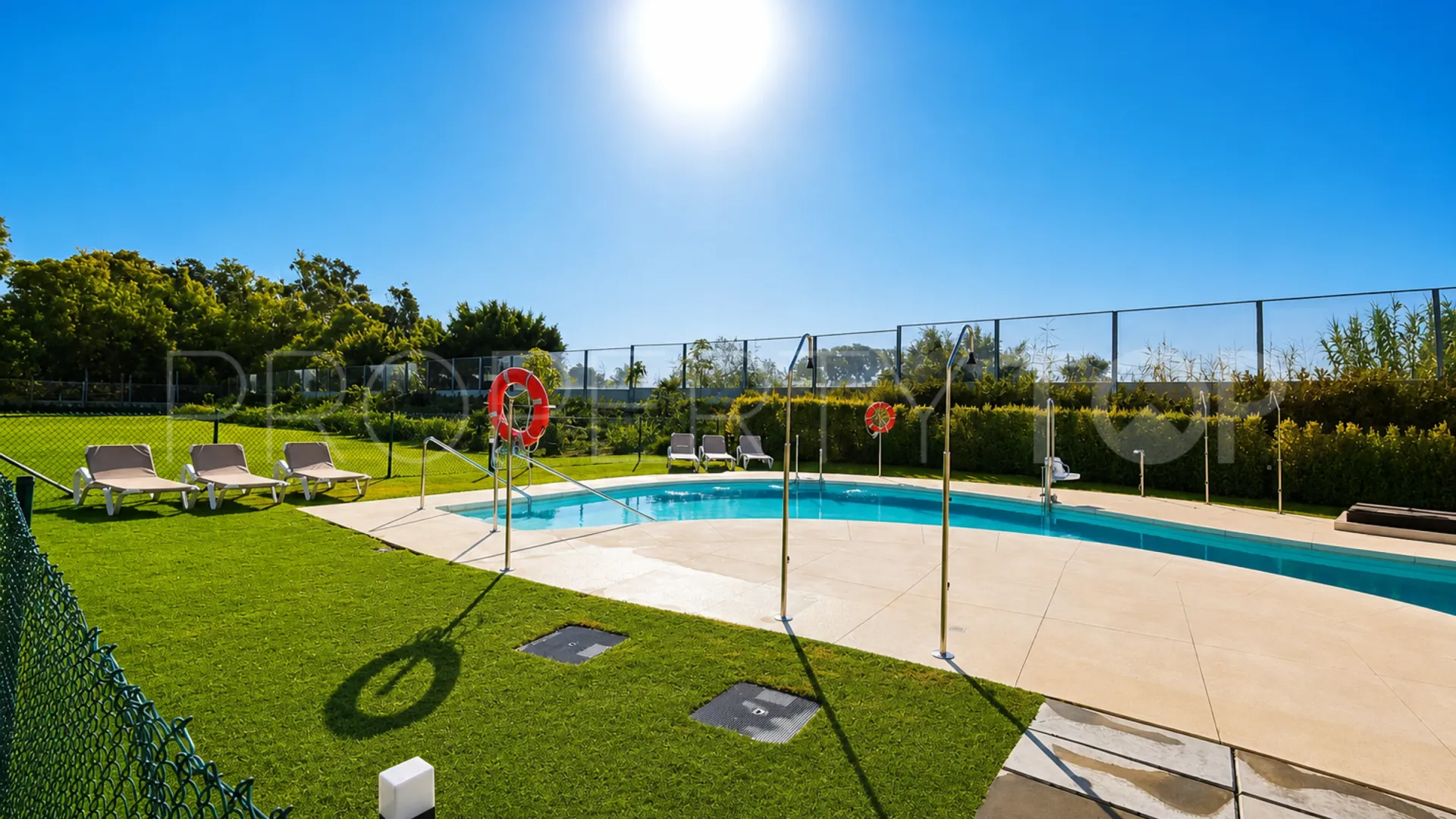 For sale ground floor apartment with 2 bedrooms in Casares Playa