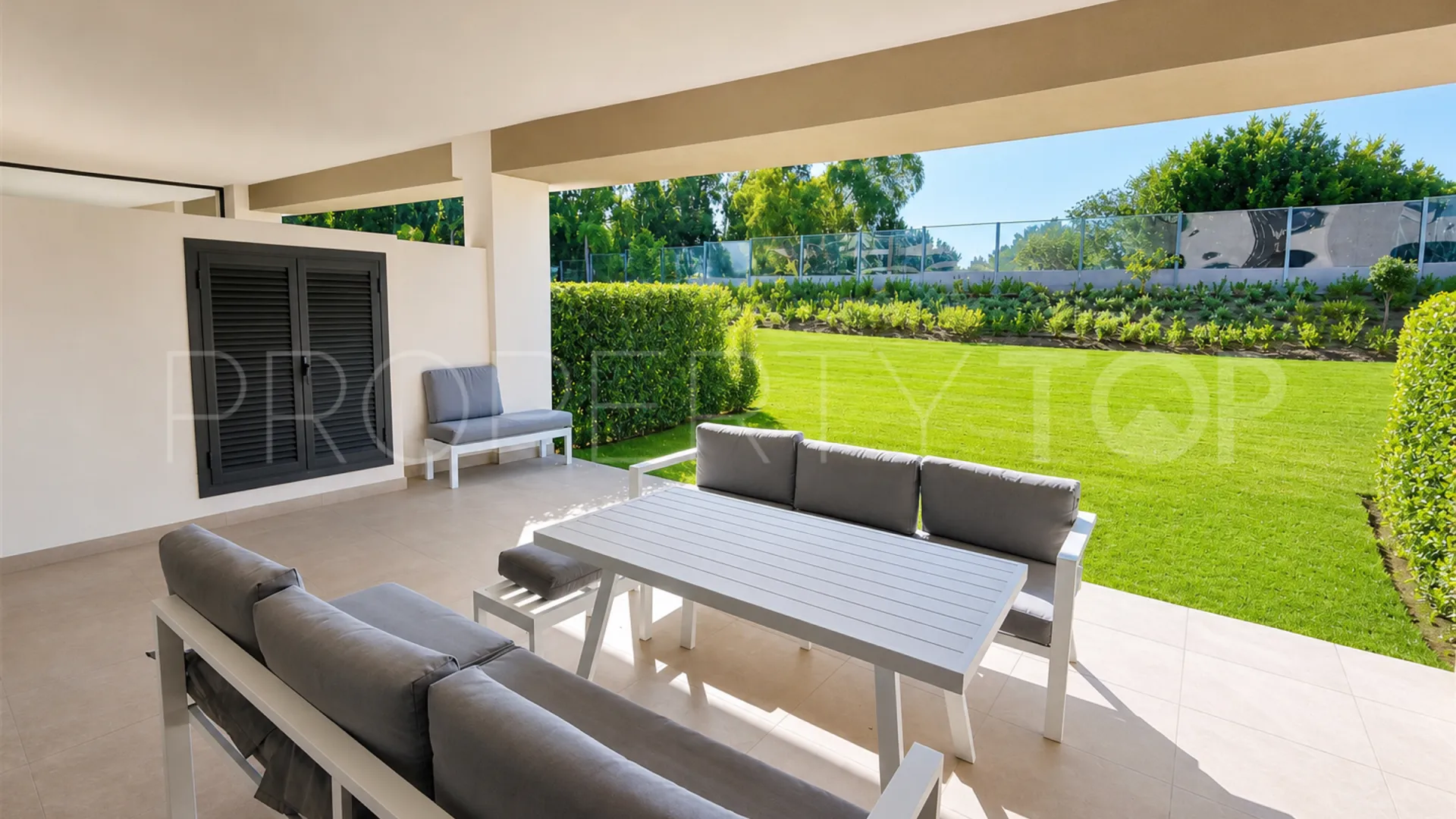 For sale ground floor apartment with 2 bedrooms in Casares Playa