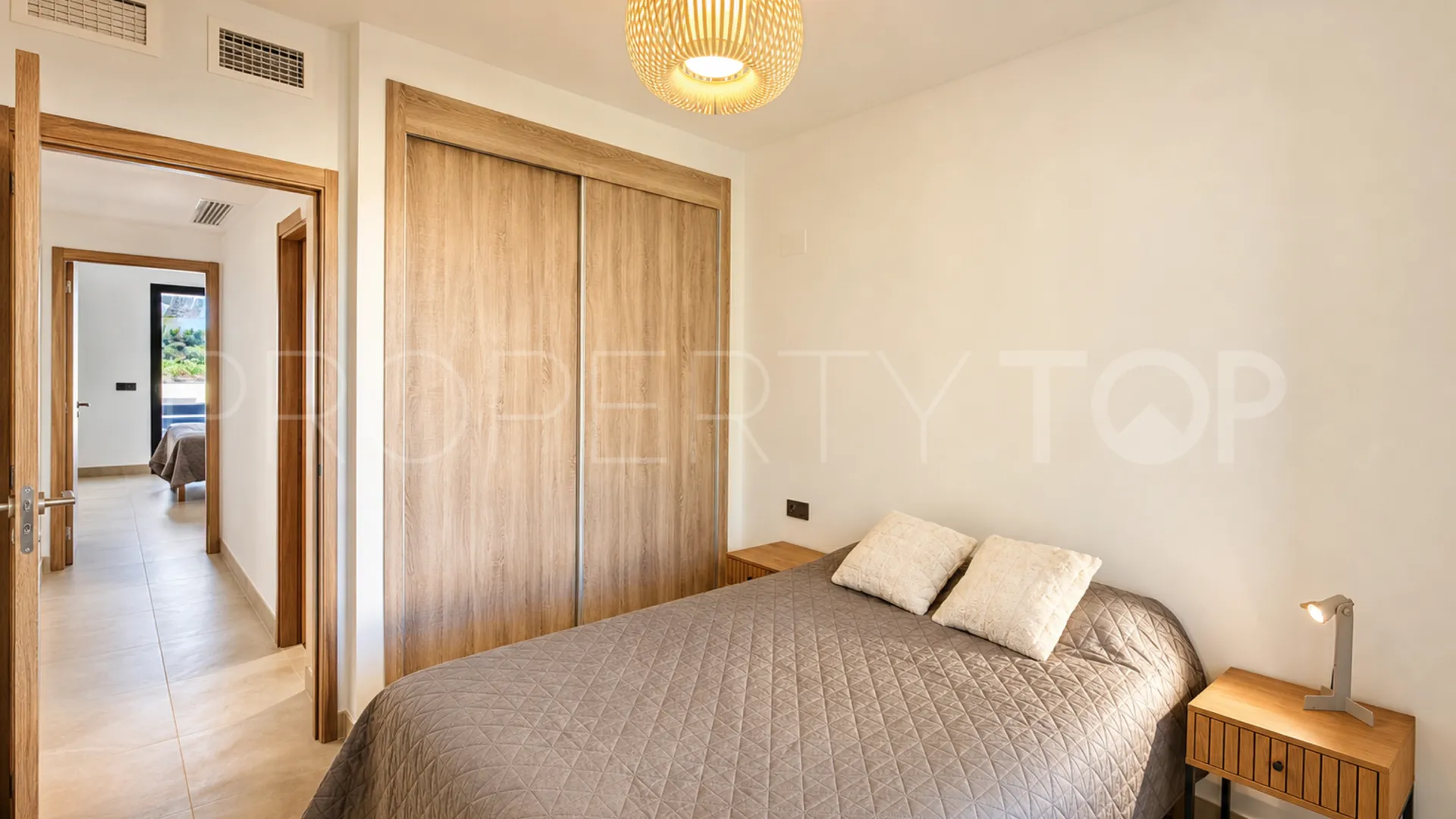 For sale ground floor apartment with 2 bedrooms in Casares Playa