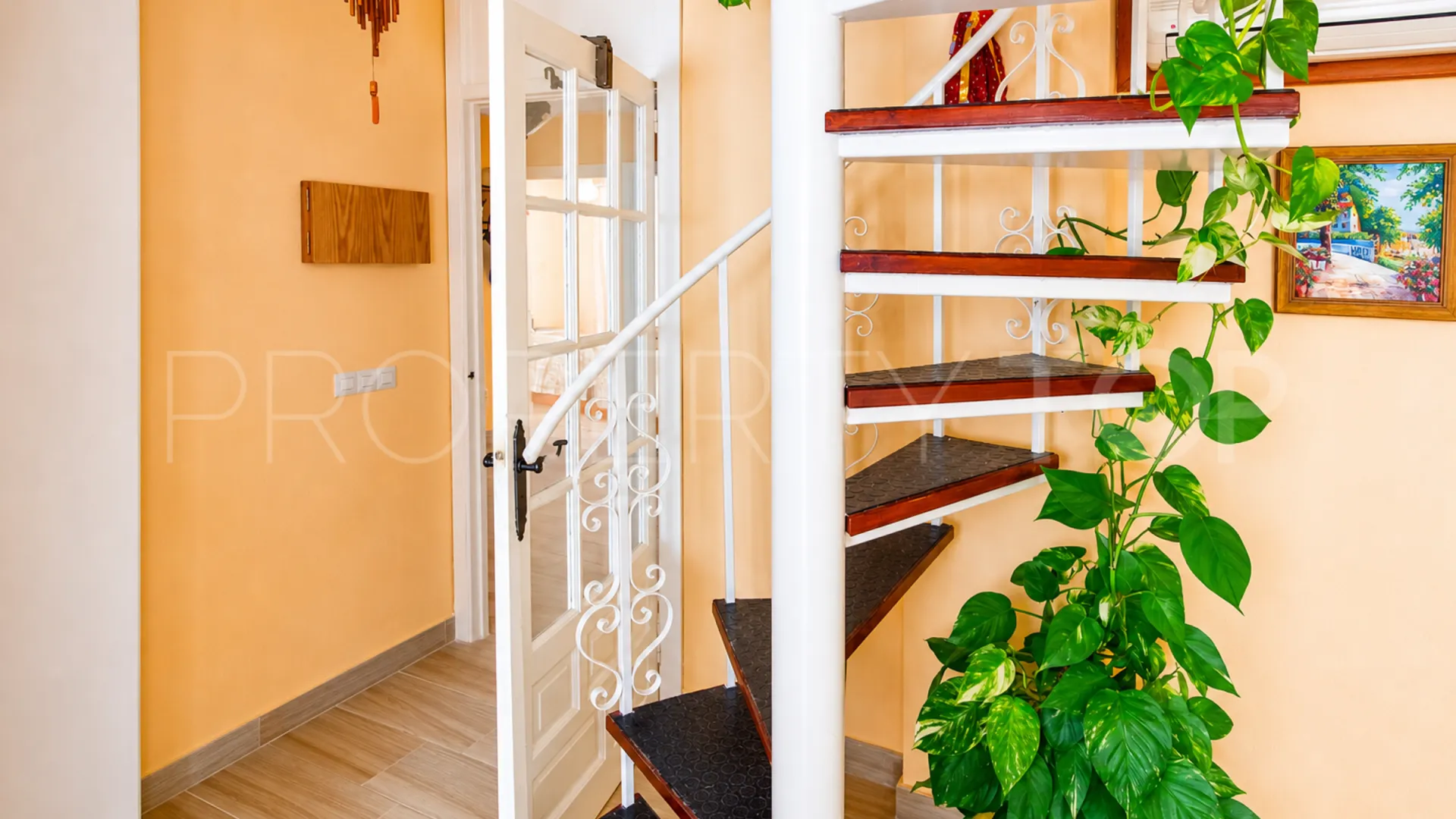 Comprar atico duplex en Sabinillas de 3 dormitorios