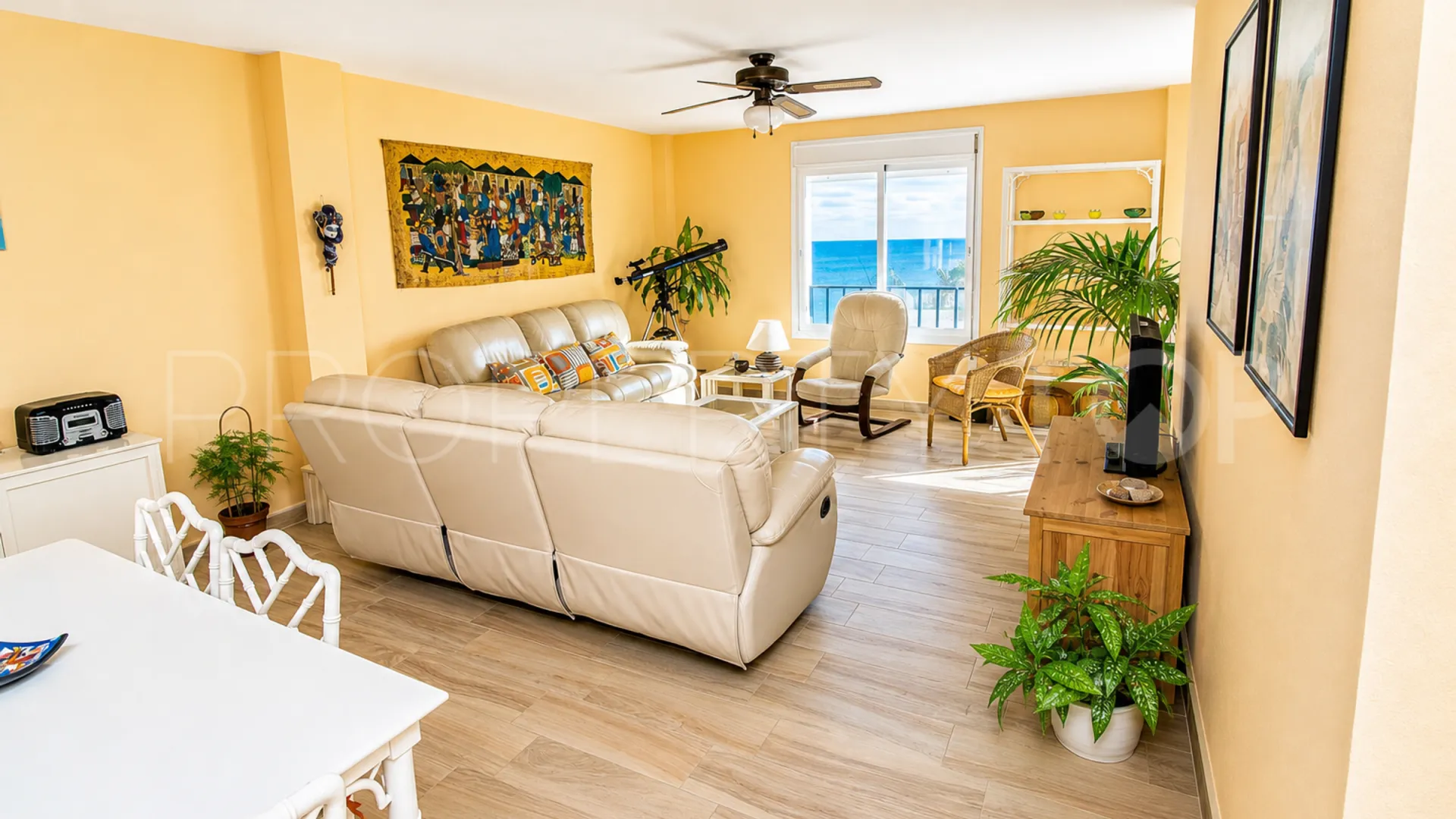 Comprar atico duplex en Sabinillas de 3 dormitorios