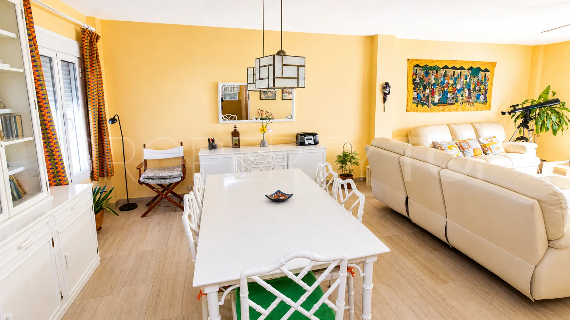 Comprar atico duplex en Sabinillas de 3 dormitorios