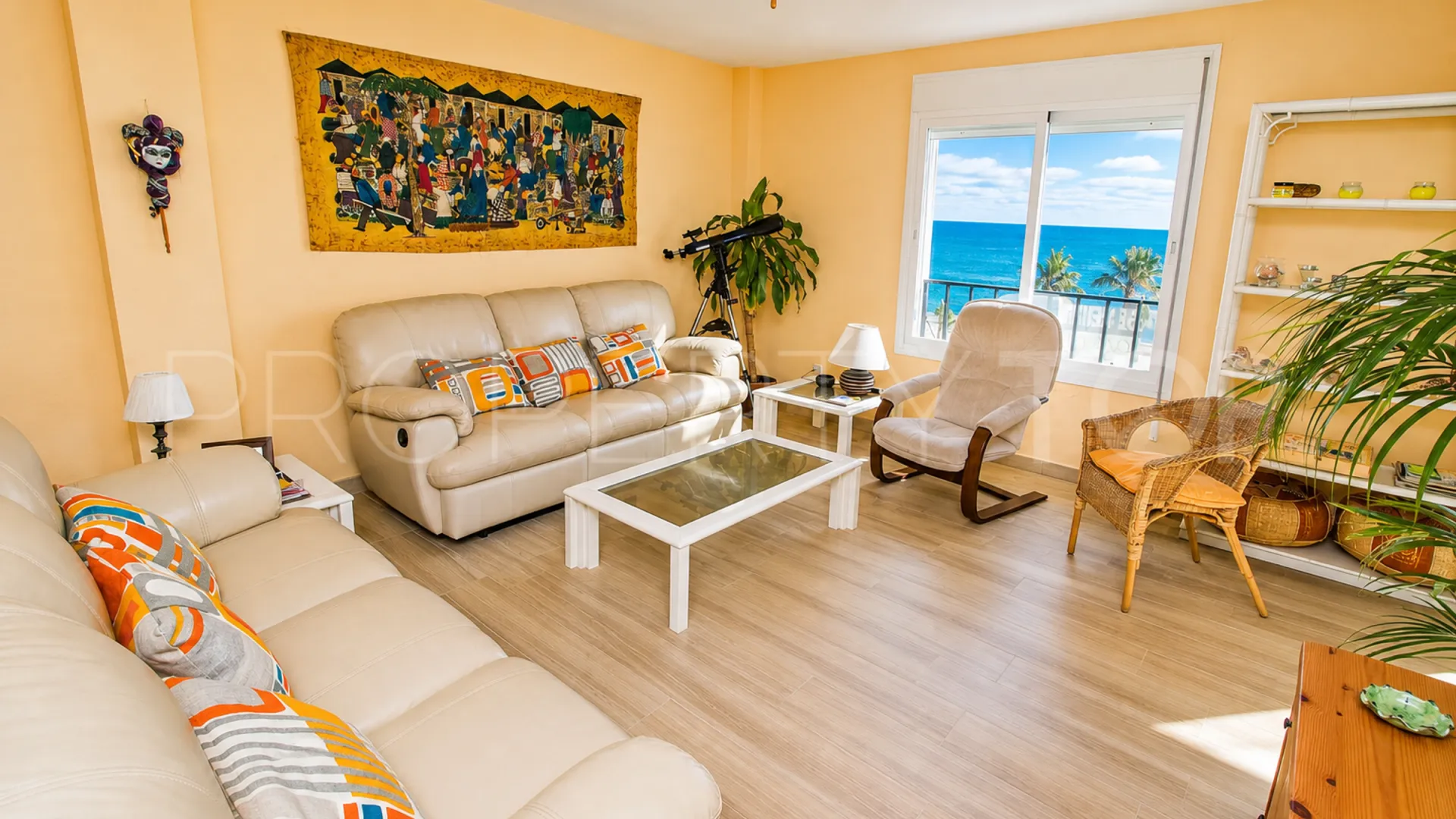 Comprar atico duplex en Sabinillas de 3 dormitorios