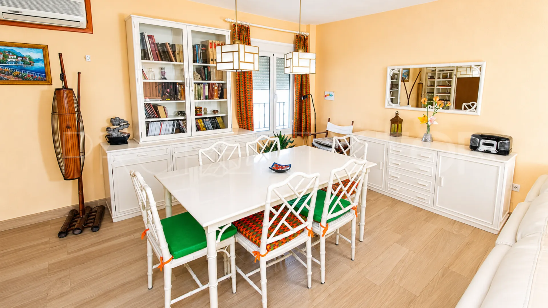 Comprar atico duplex en Sabinillas de 3 dormitorios
