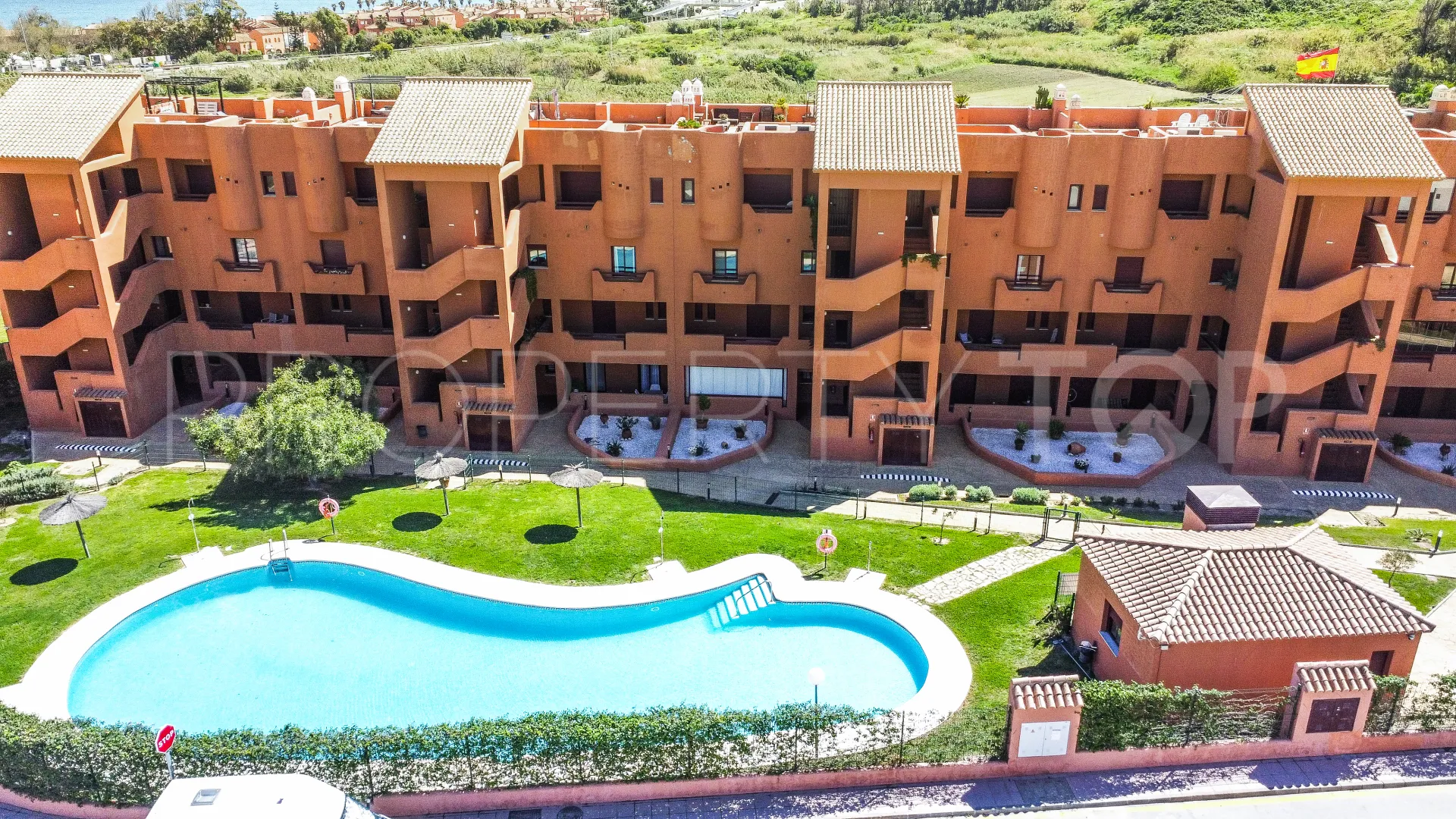 For sale 2 bedrooms apartment in La Duquesa