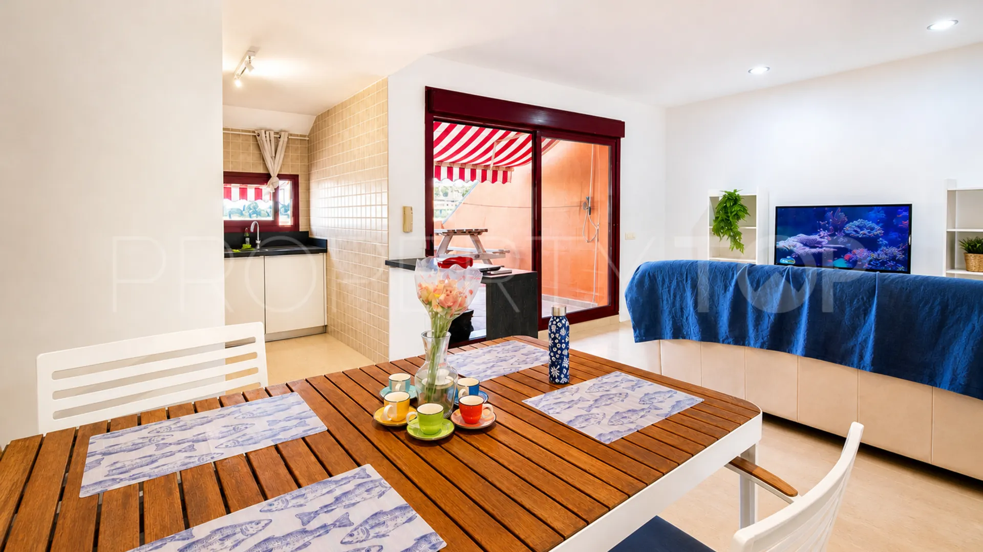 For sale 2 bedrooms apartment in La Duquesa