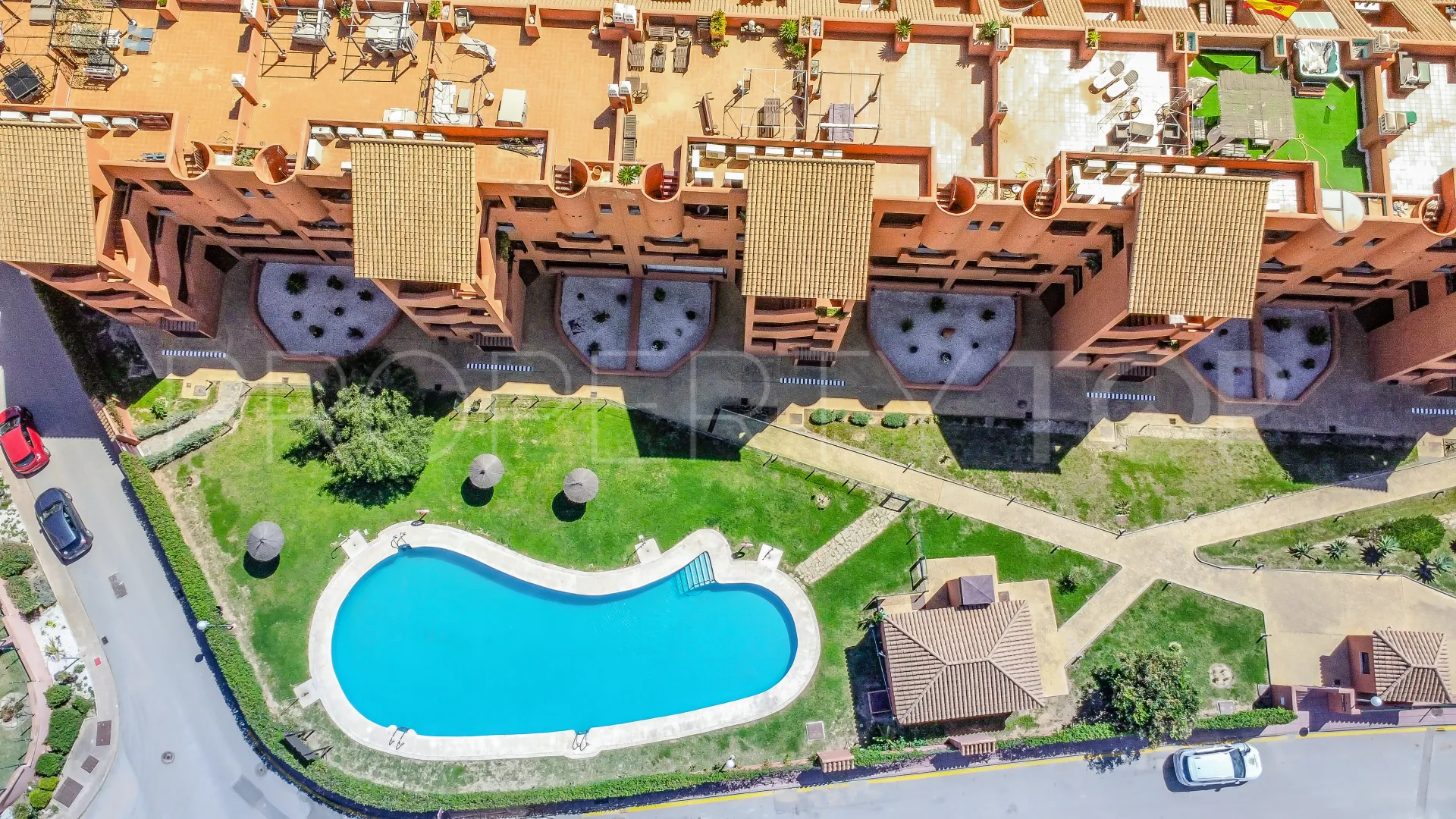 For sale 2 bedrooms apartment in La Duquesa