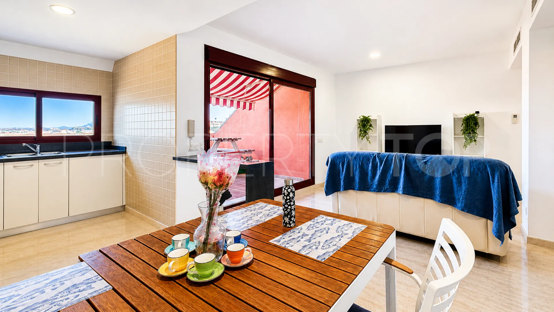 For sale 2 bedrooms apartment in La Duquesa