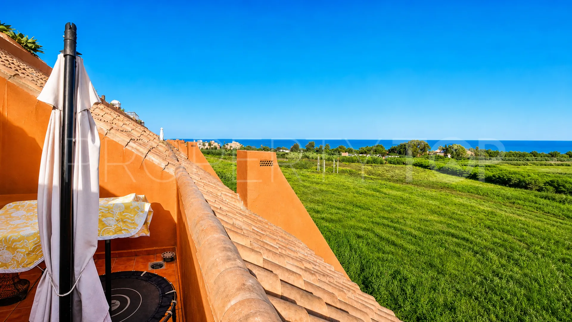 For sale 2 bedrooms apartment in La Duquesa