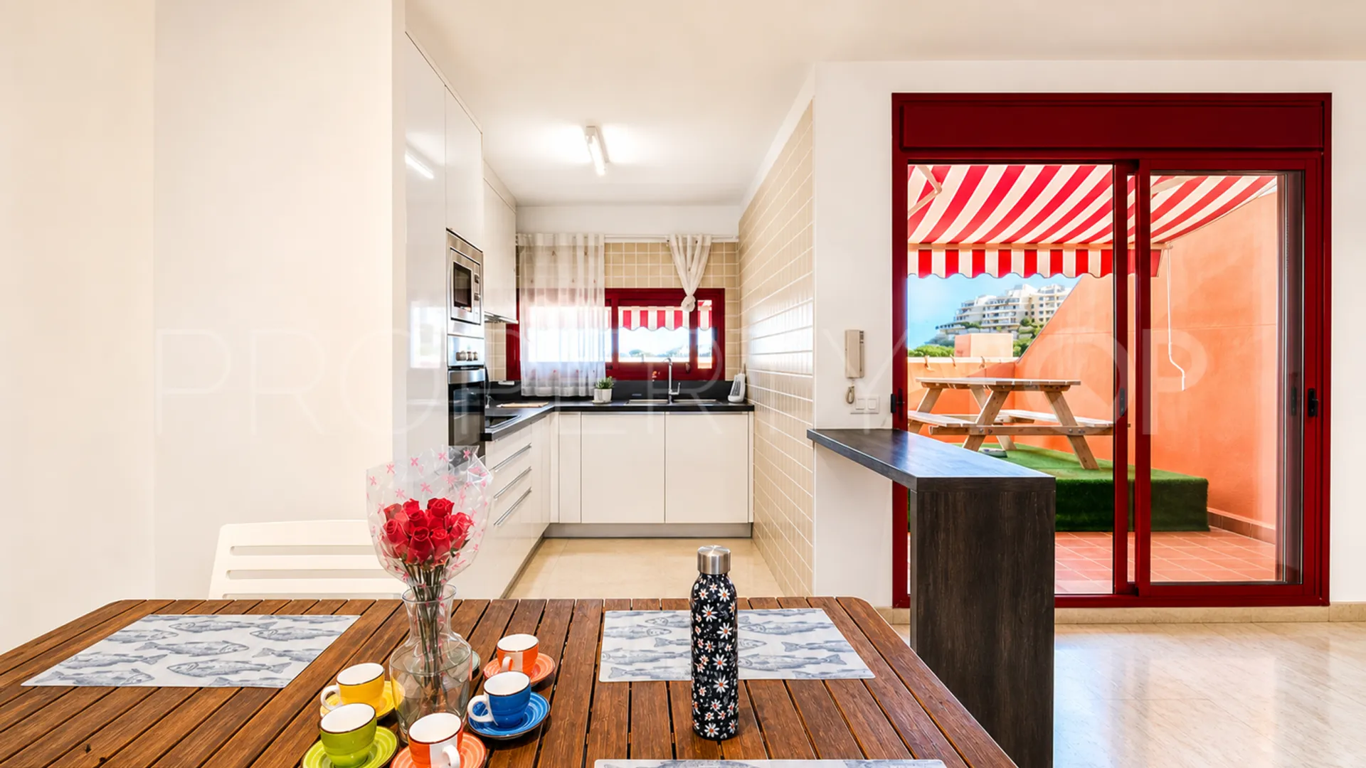 For sale 2 bedrooms apartment in La Duquesa