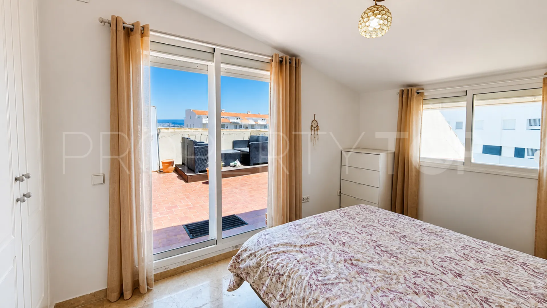 For sale apartment in La Duquesa