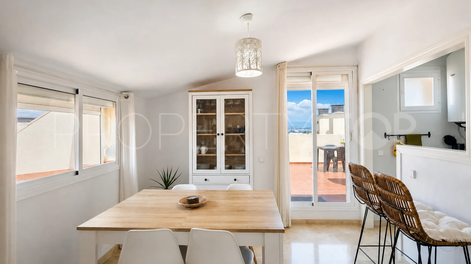 For sale apartment in La Duquesa