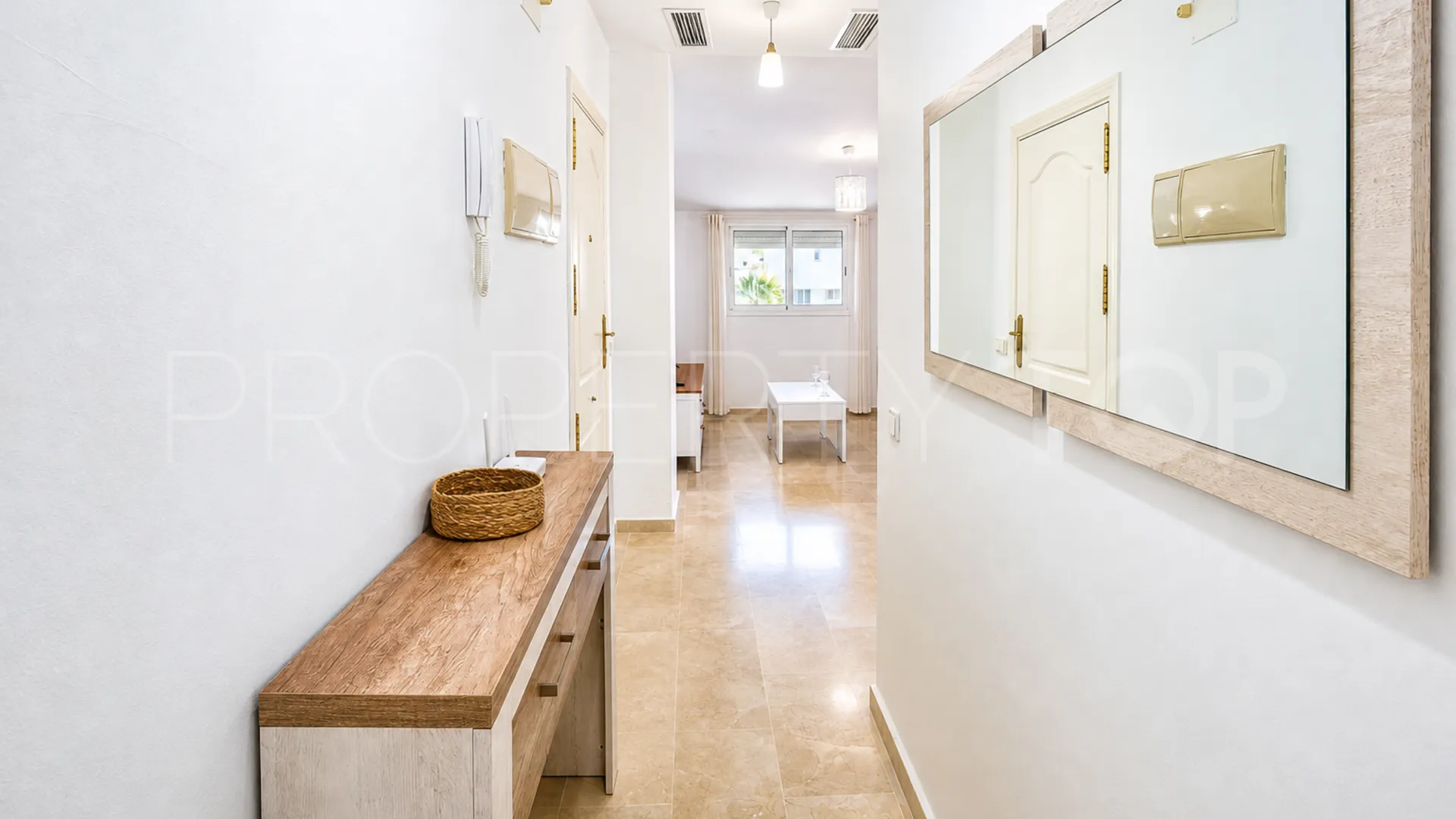 For sale apartment in La Duquesa