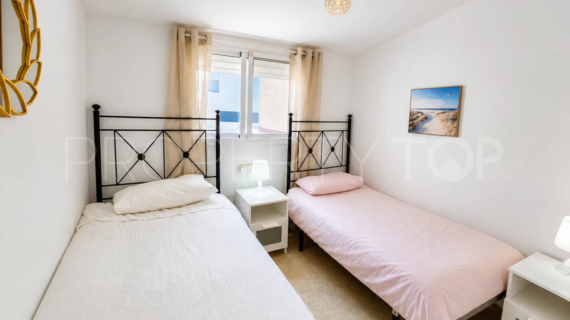 For sale apartment in La Duquesa
