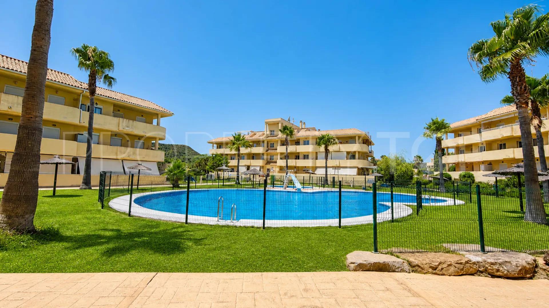 For sale apartment in La Duquesa