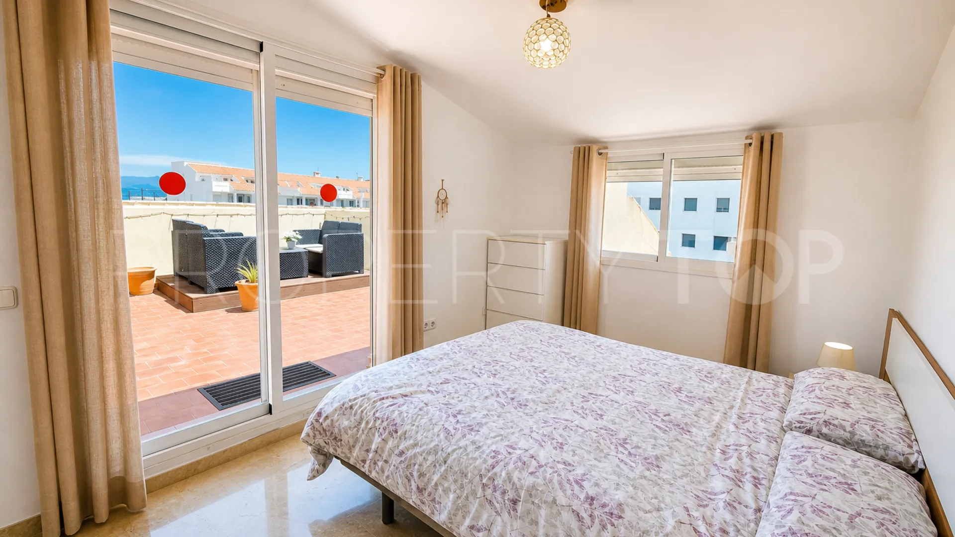 For sale apartment in La Duquesa