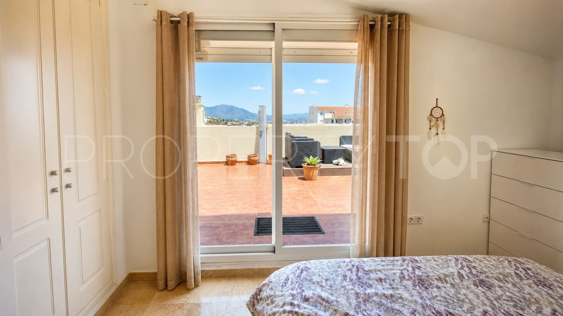 For sale apartment in La Duquesa