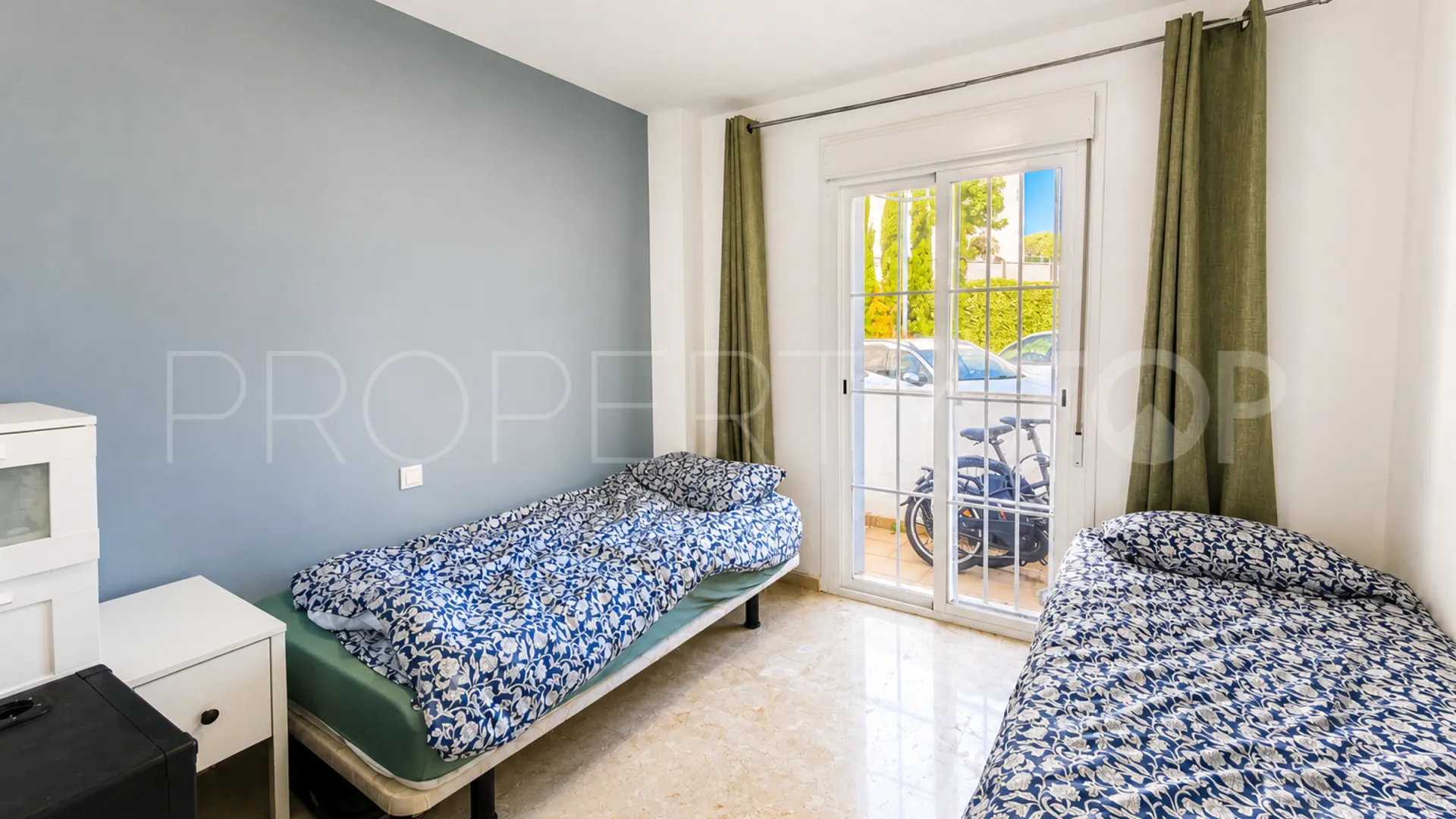 La Duquesa, apartamento planta baja con 3 dormitorios en venta