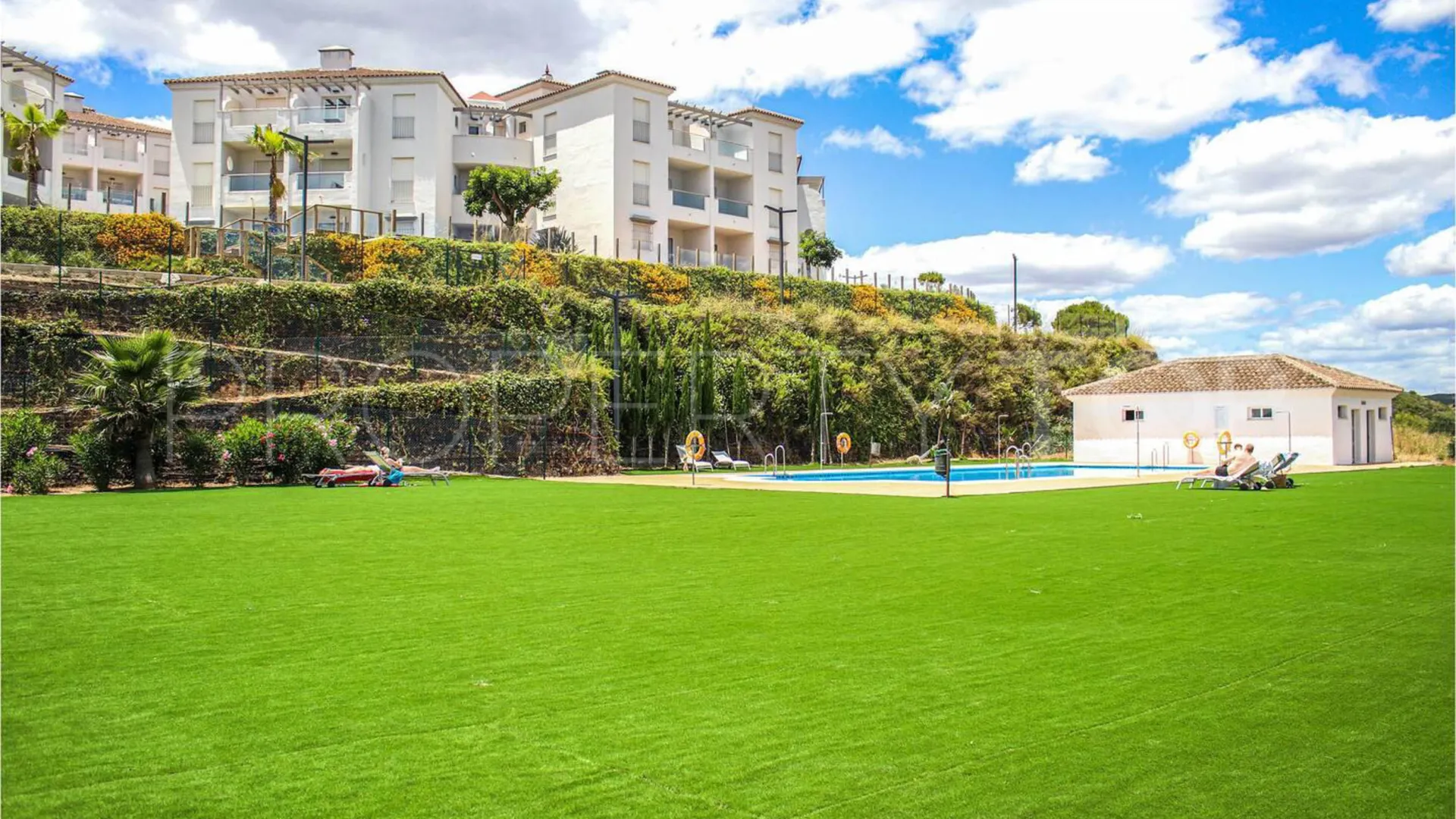 La Duquesa, apartamento planta baja con 3 dormitorios en venta