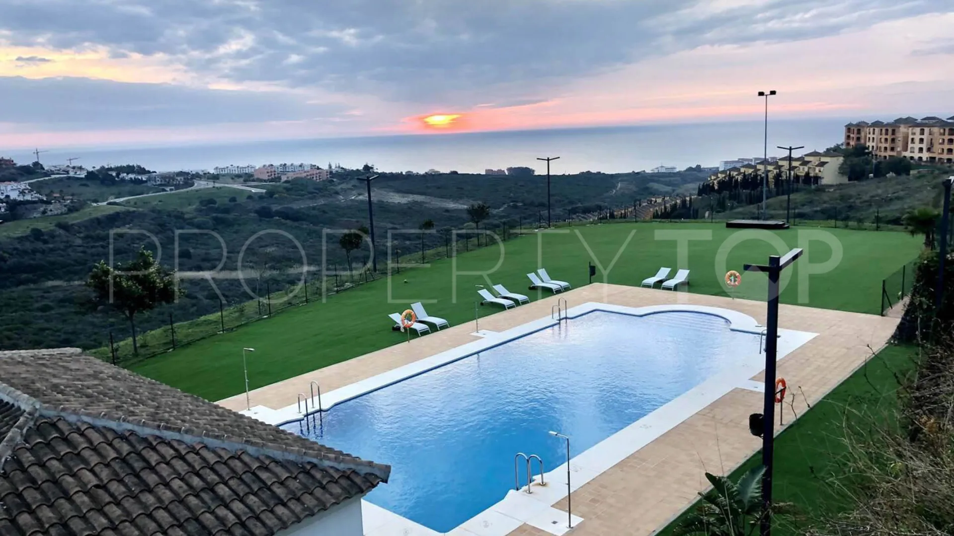 La Duquesa, apartamento planta baja con 3 dormitorios en venta