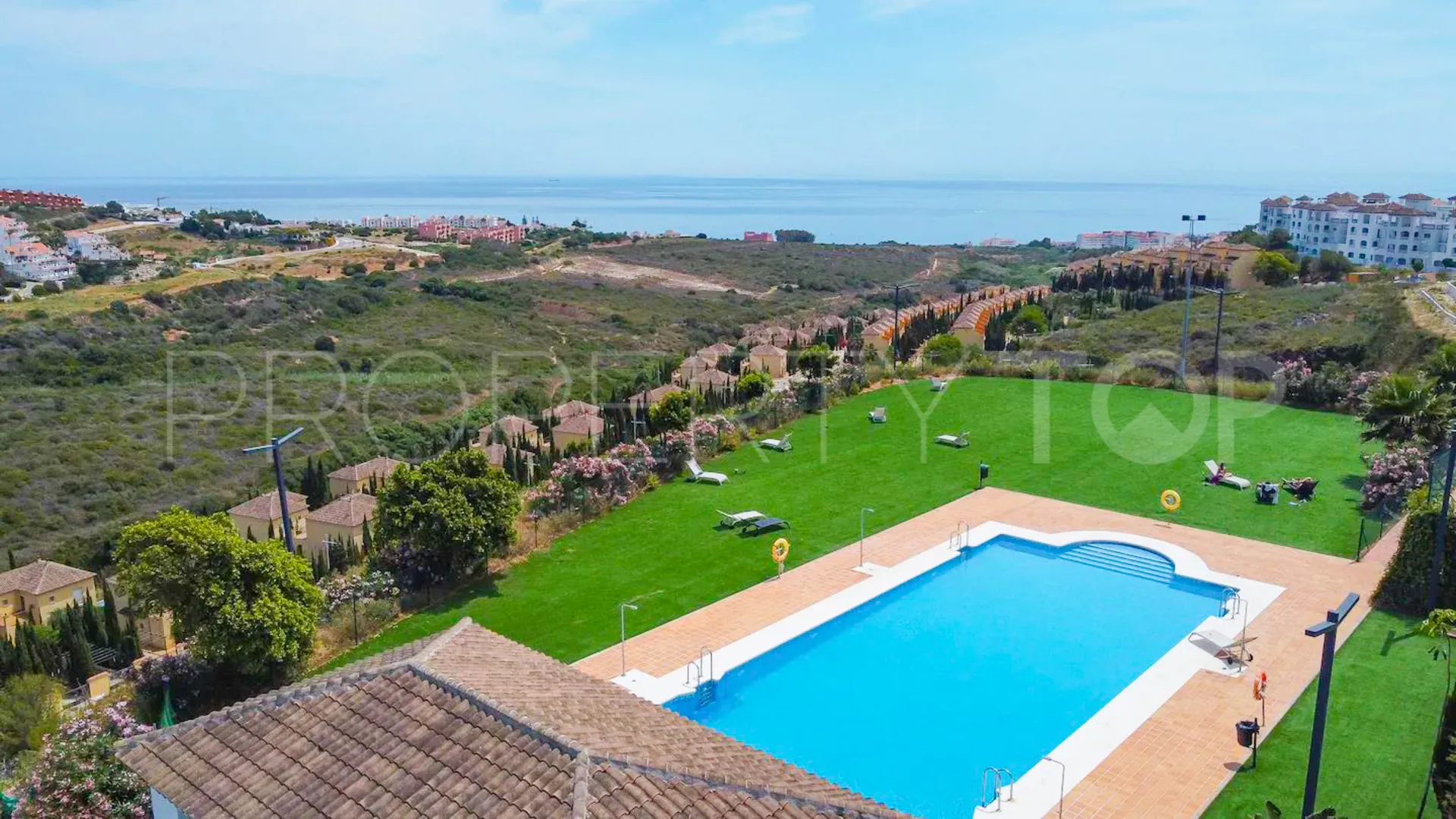 La Duquesa, apartamento planta baja con 3 dormitorios en venta