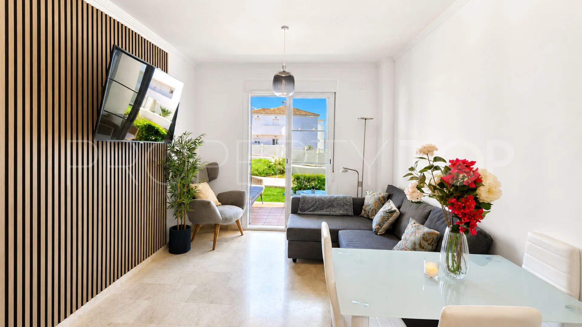 La Duquesa, apartamento planta baja con 3 dormitorios en venta