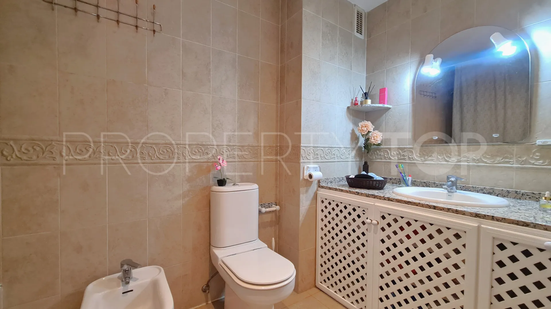 Apartment for sale in Sabinillas