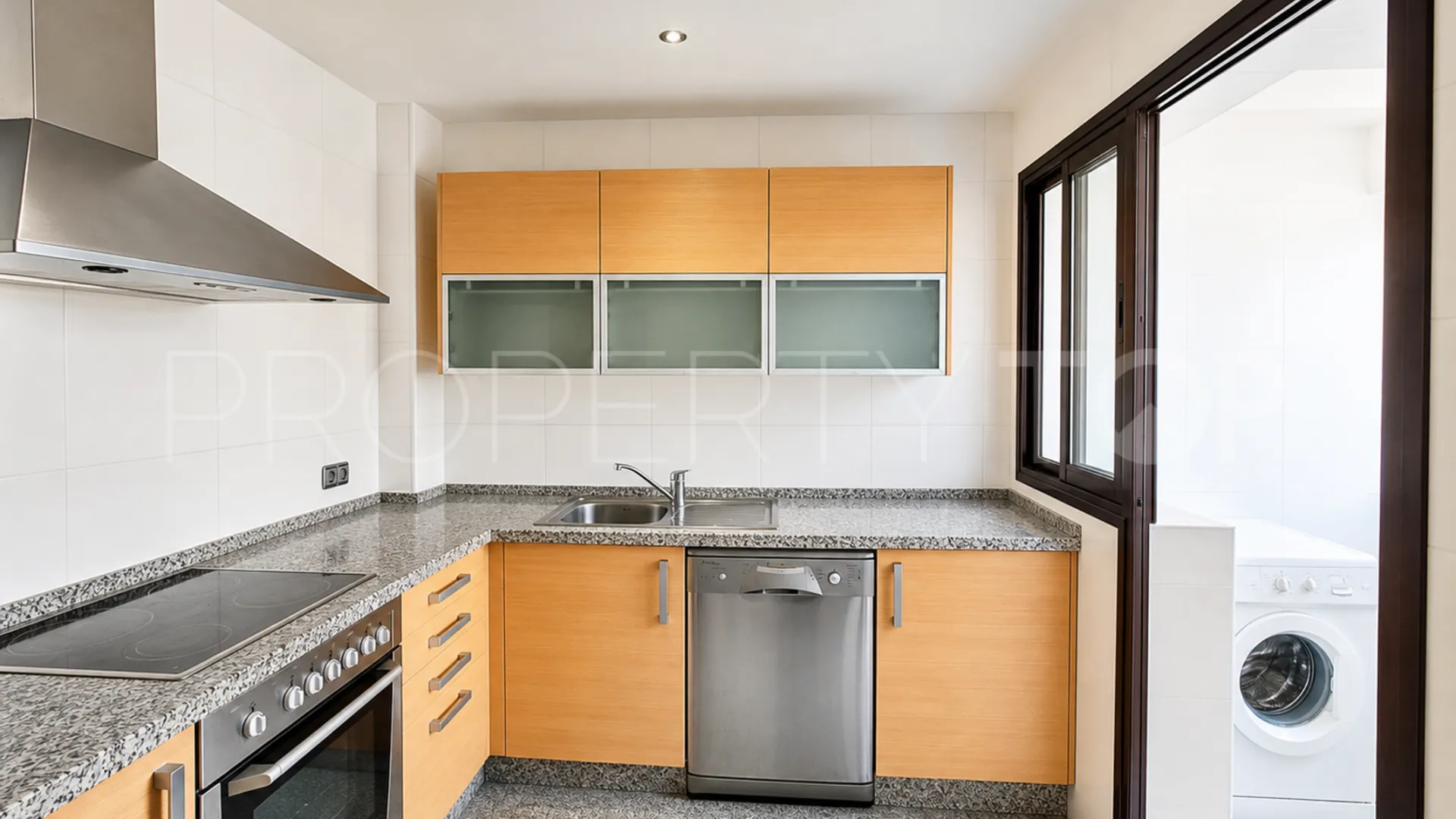 For sale apartment in Casares Playa